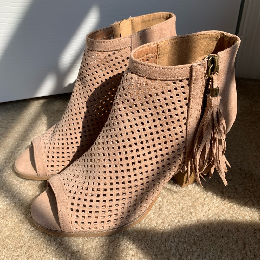 Qupid camel sandals